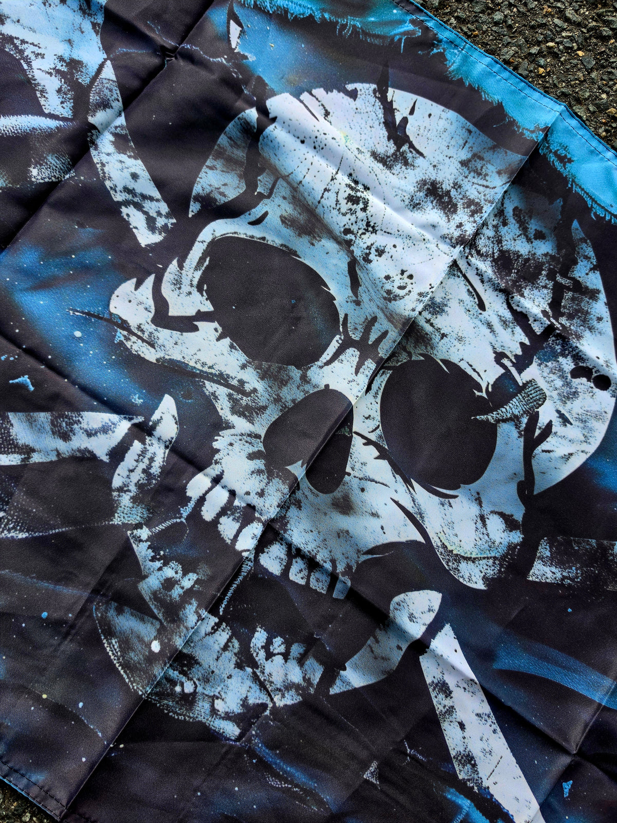 Bloody Black [signed + goodies]