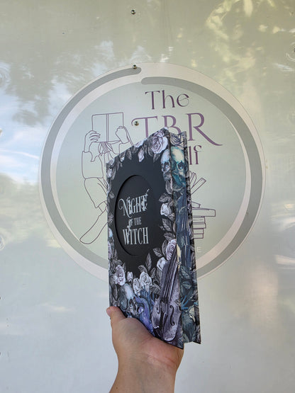 Night Of The Witch[deluxe hand signed & numbered edition +goodies]