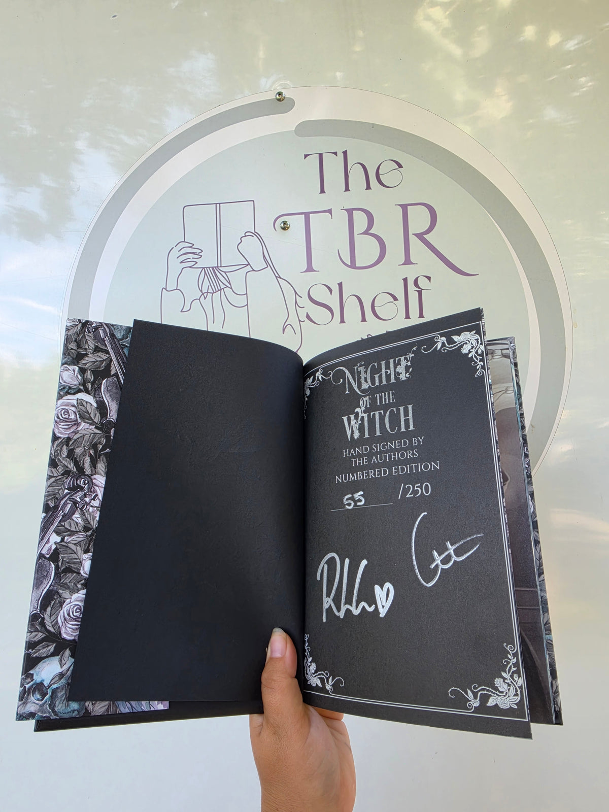 Night Of The Witch[deluxe hand signed & numbered edition +goodies]