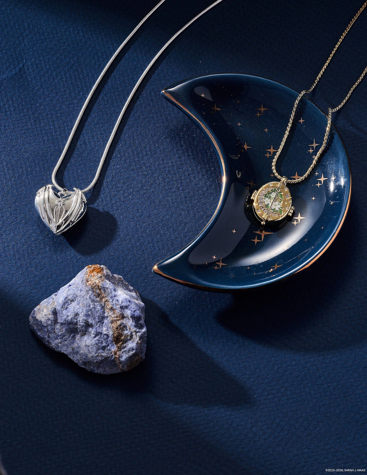 A Court of Thorns and Roses™ Velaris™ Heart Locket Necklace
