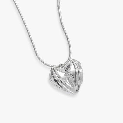 A Court of Thorns and Roses™ Velaris™ Heart Locket Necklace