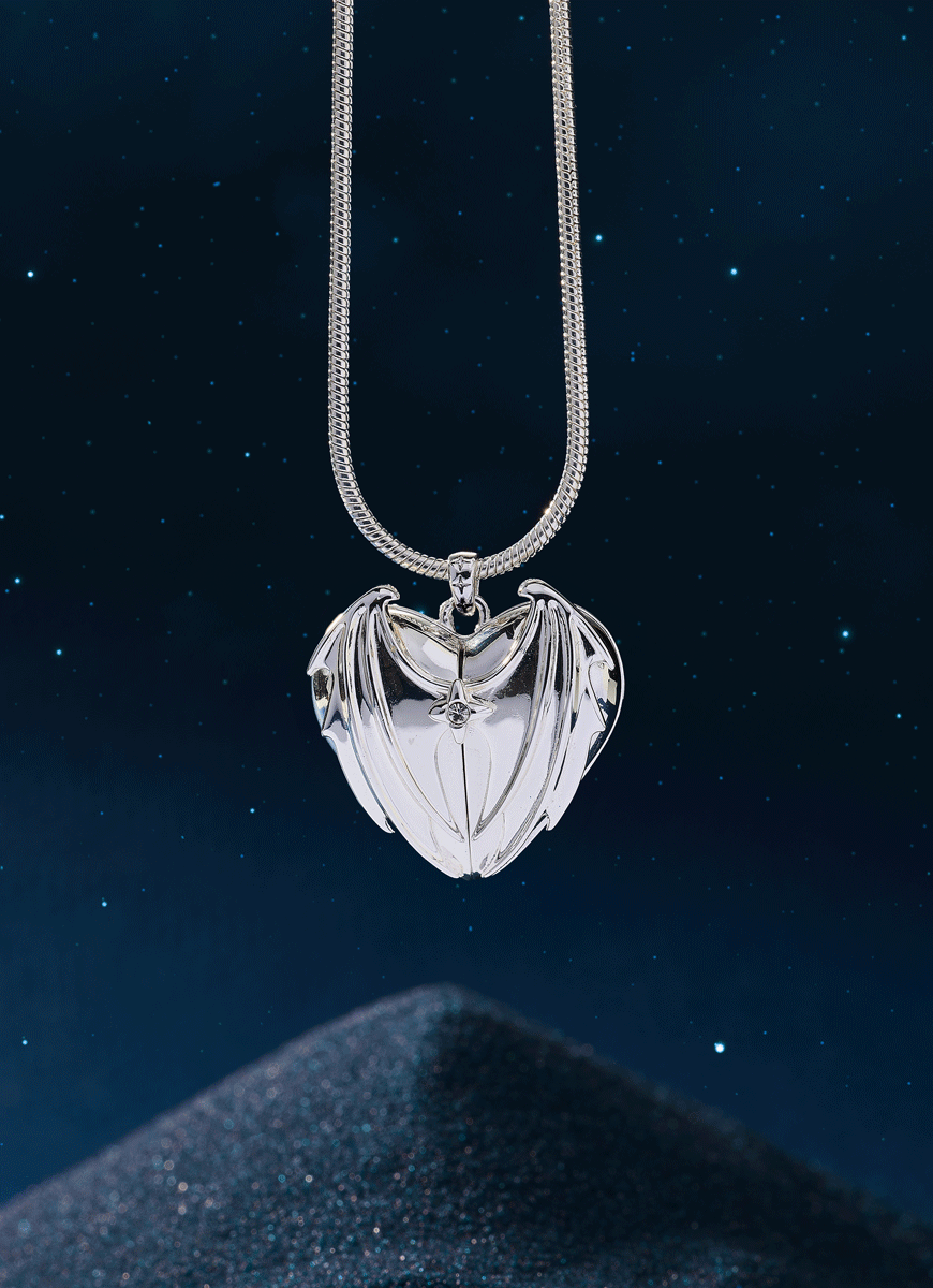 A Court of Thorns and Roses™ Velaris™ Heart Locket Necklace