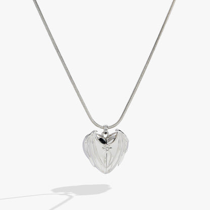 A Court of Thorns and Roses™ Velaris™ Heart Locket Necklace